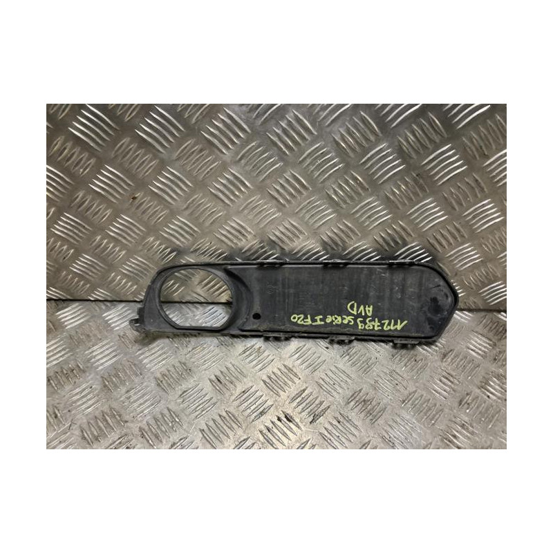 Enjoliveur anti brouillard BMW SERIE 1 F20 PHASE 1 d’occasion