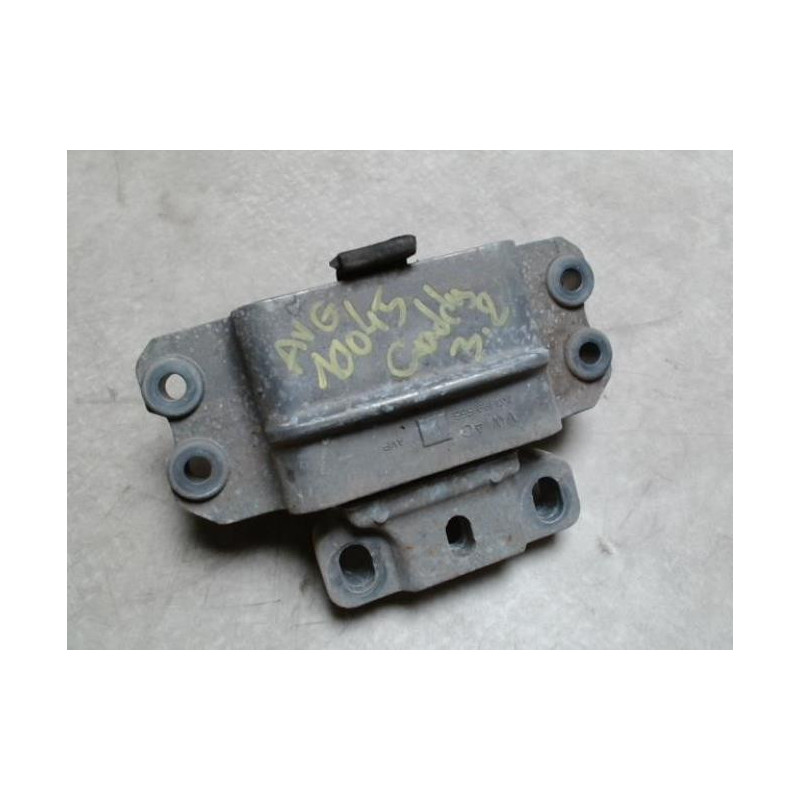 Support moteur gauche VOLKSWAGEN CADDY 3 PHASE 2 d’occasion