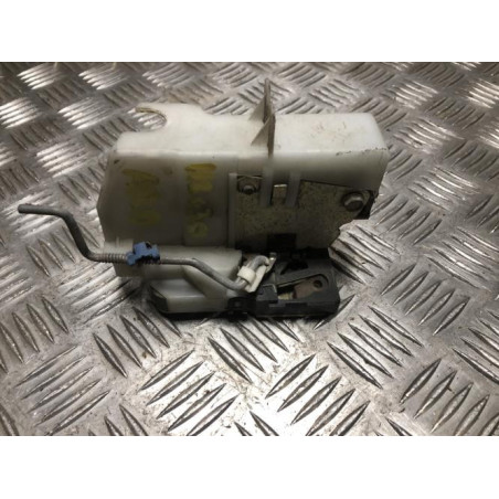 Serrure arriere droit RENAULT CLIO 2 PHASE 1 d’occasion