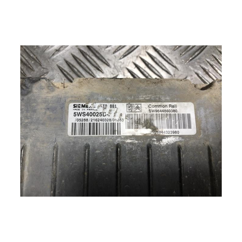 Calculateur PEUGEOT PARTNER 1 PHASE 1 d’occasion