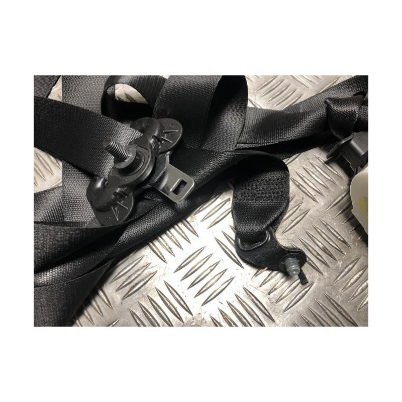 Ceinture avant droit BMW SERIE 1 F20 PHASE 1 d’occasion