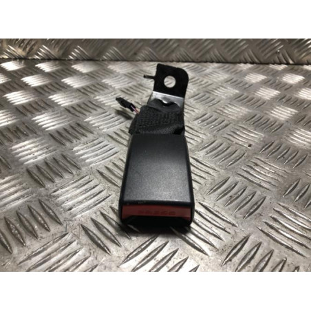 Attache ceinture arriere gauche BMW SERIE 1 F20 PHASE 1 d’occasion