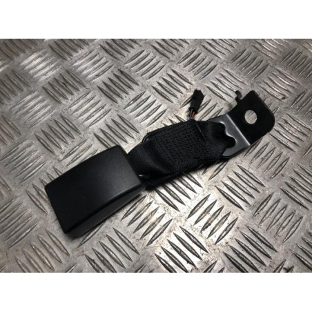 Attache ceinture arriere gauche BMW SERIE 1 F20 PHASE 1 d’occasion