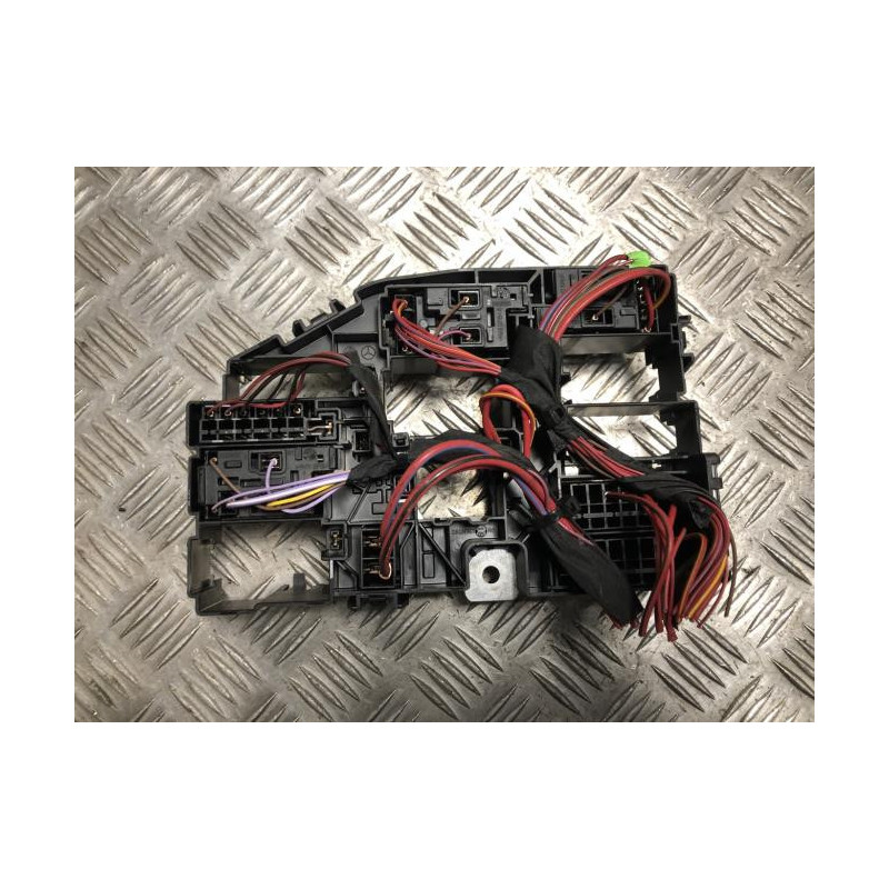 Porte fusible MERCEDES CLASSE GLB 247 d’occasion