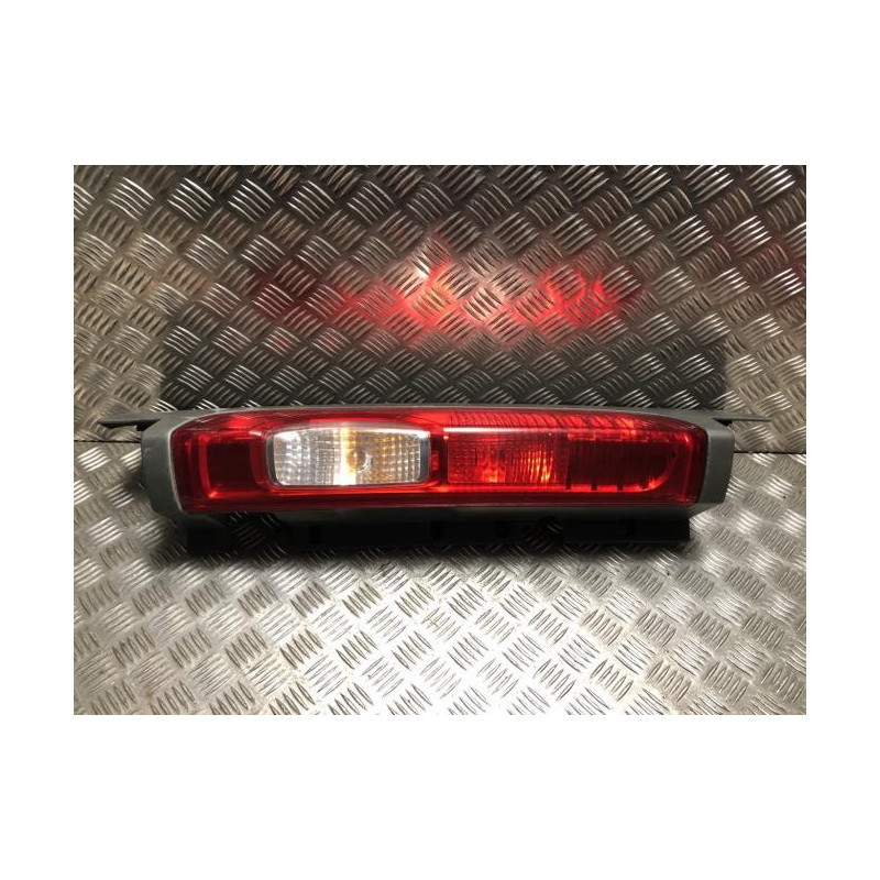 Feu arriere principal gauche (feux) NISSAN PRIMASTAR 1 PHASE 2 d’occasion