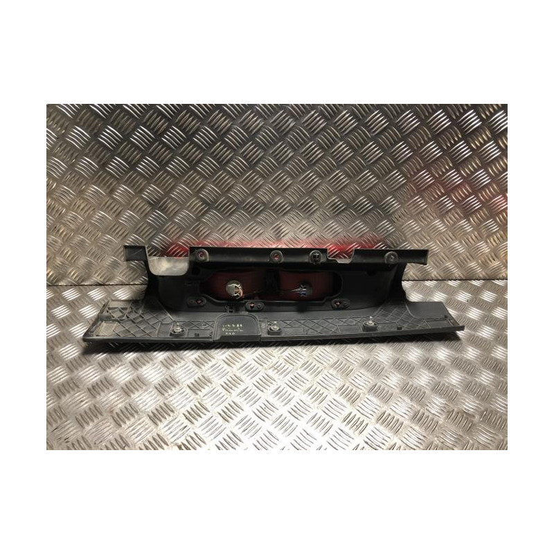 Feu arriere principal gauche (feux) NISSAN PRIMASTAR 1 PHASE 2 d’occasion