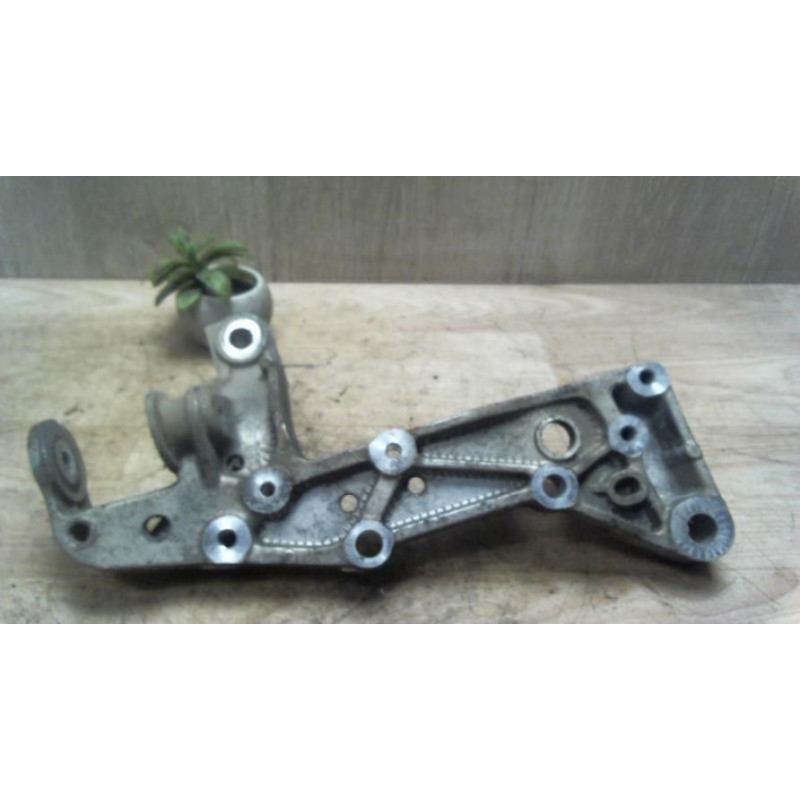 Support moteur gauche SEAT ALTEA PHASE 1 d’occasion