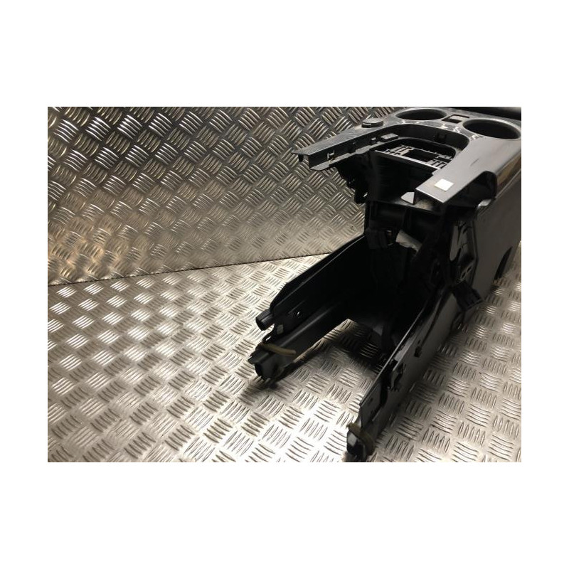 Console central (interieur plastique) PEUGEOT 3008 1 PHASE 1 d’occasion