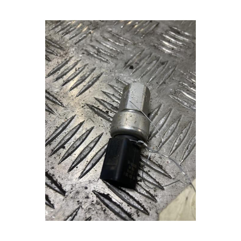 Pressostat de climatisation VOLKSWAGEN UP PHASE 1 d’occasion