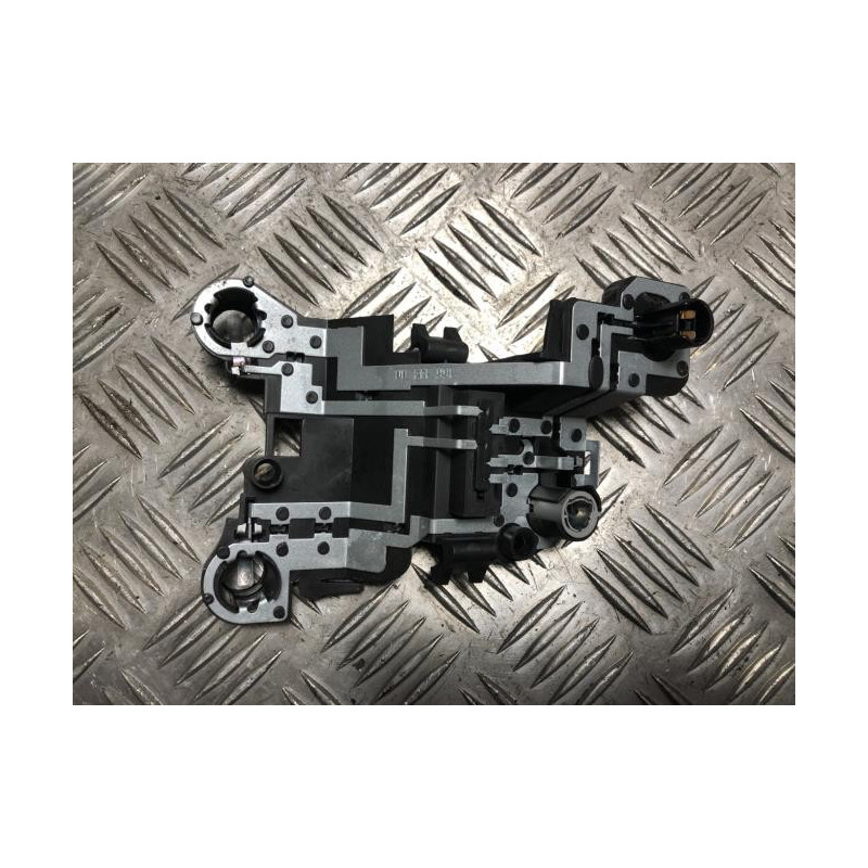 Platine feu arriere droit BMW SERIE 1 E88 CABRIO d’occasion