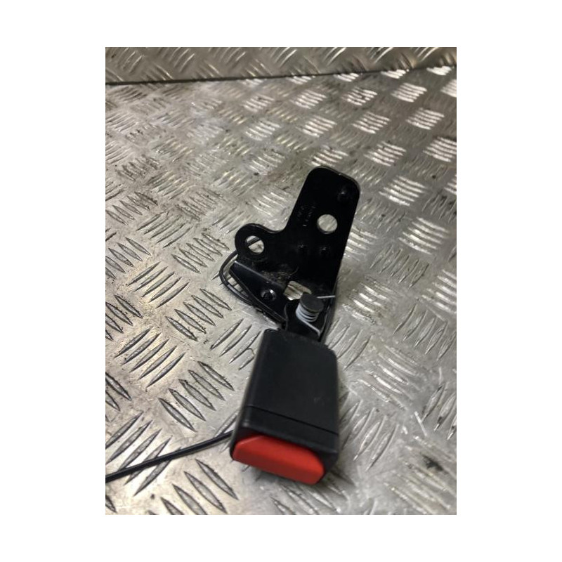 Attache ceinture arriere gauche DS DS5 PHASE 2 d’occasion
