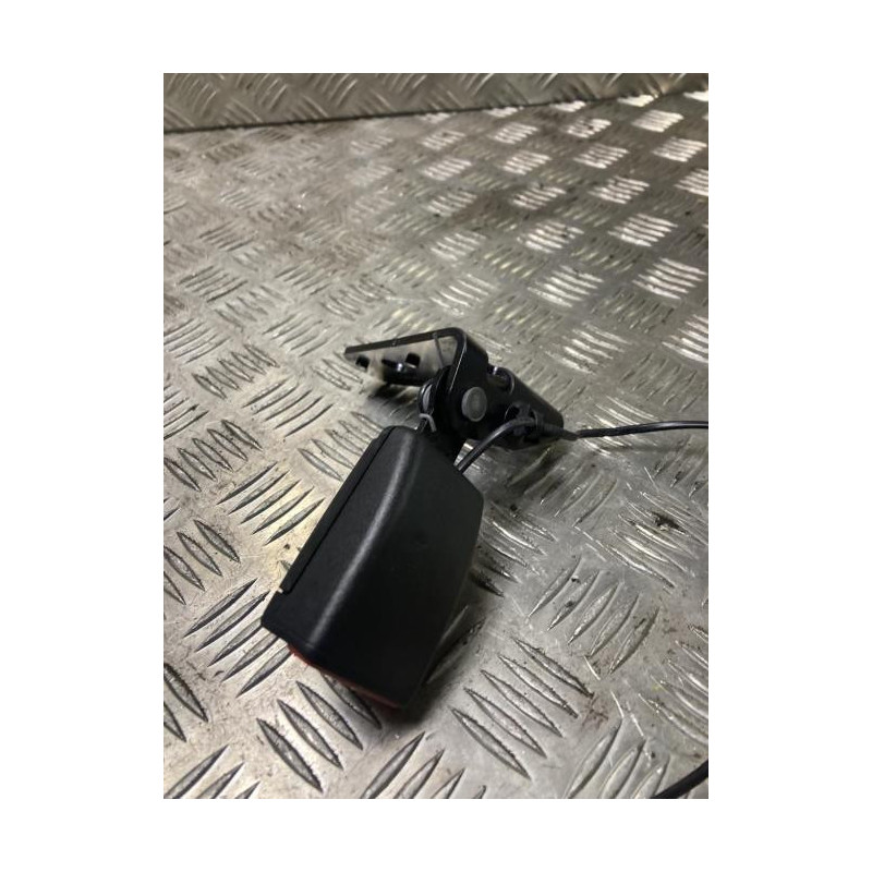 Attache ceinture arriere gauche DS DS5 PHASE 2 d’occasion