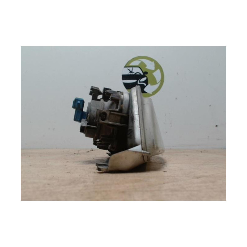 Optique avant principal gauche (feux)(phare) CITROEN SAXO PHASE 2 d’occasion