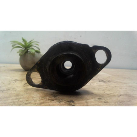 Support moteur droit RENAULT KANGOO 1 PHASE 2 d’occasion