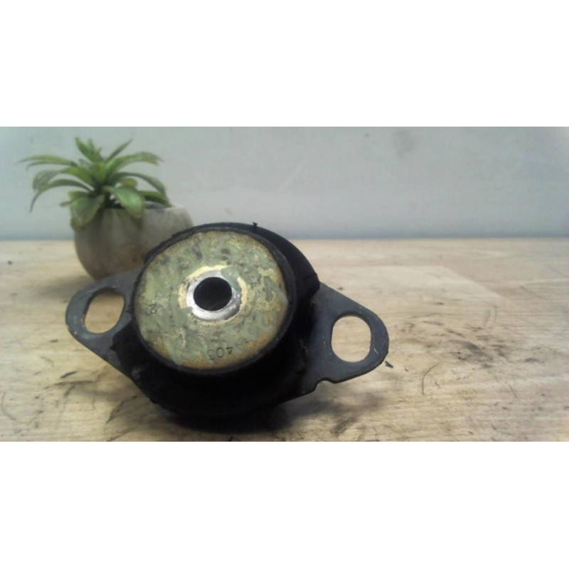 Support moteur droit RENAULT KANGOO 1 PHASE 2 d’occasion