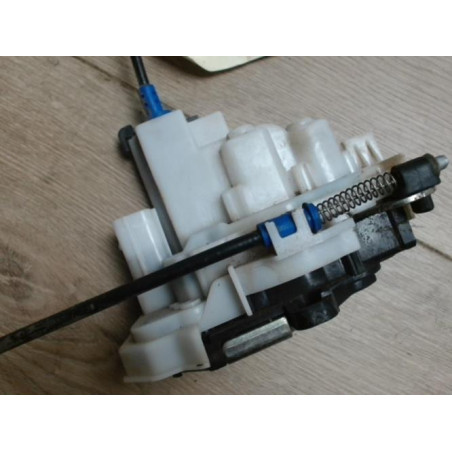 Serrure avant droit CITROEN NEMO d’occasion