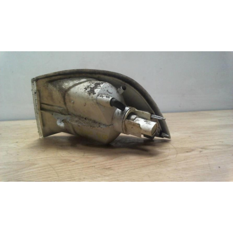 Optique avant secondaire droit (feux)(clignotant) VOLVO V 40 1 PHASE 1 BREAK d’occasion