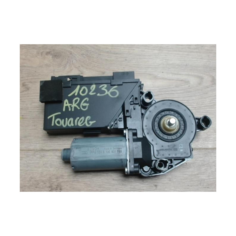 Moteur leve vitre arriere gauche VOLKSWAGEN TOUAREG 1 PHASE 1 d’occasion