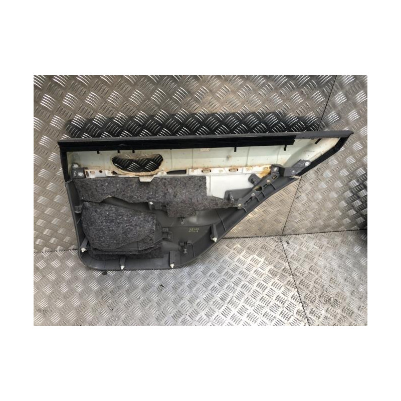 Panneau de porte arriere gauche HONDA CIVIC 8 PHASE 2 d’occasion