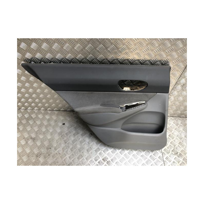 Panneau de porte arriere gauche HONDA CIVIC 8 PHASE 2 d’occasion