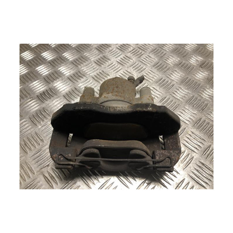 Etrier avant droit (freinage) VOLVO C 30 PHASE 2 d’occasion