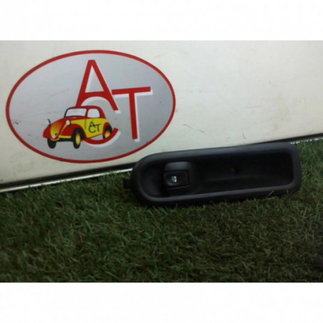 Interrupteur de leve vitre avant droit RENAULT TWINGO II PHASE 1 d’occasion