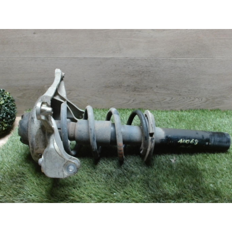 Amortisseur avant gauche AUDI A4 3 AVANT PHASE 1 BREAK d’occasion