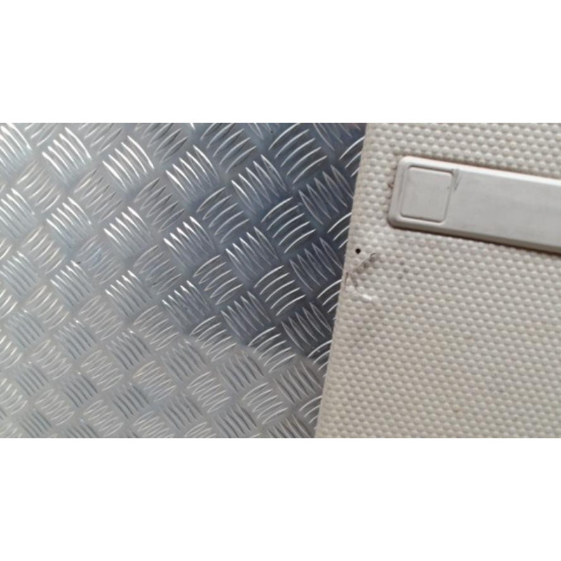 Tapis de coffre NISSAN X-TRAIL 1 PHASE 1 d’occasion