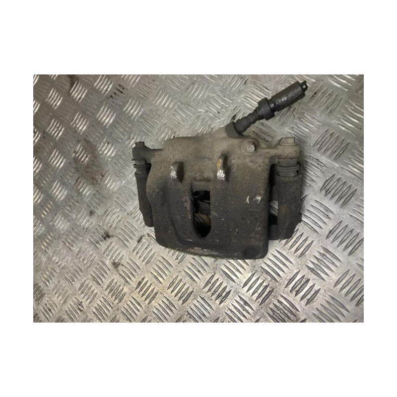 Etrier avant gauche (freinage) NISSAN PRIMASTAR 1 PHASE 2 d’occasion