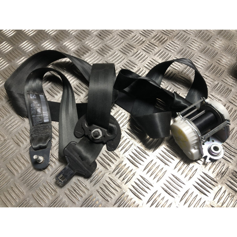 Ceinture arriere droit PEUGEOT 308 2 SW PHASE 1 BREAK d’occasion