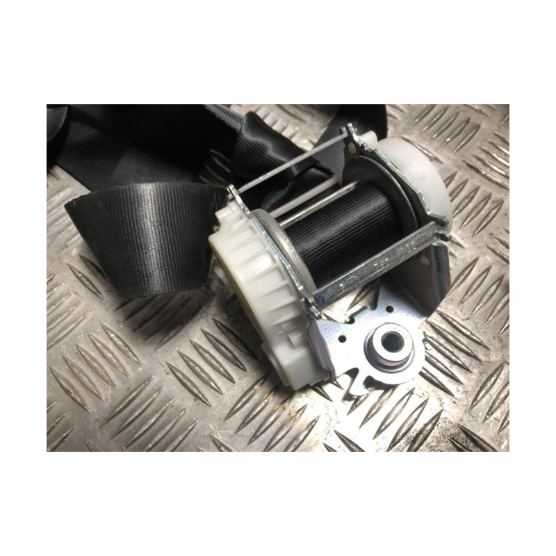 Ceinture arriere droit PEUGEOT 308 2 SW PHASE 1 BREAK d’occasion