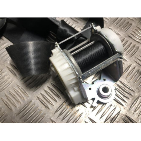 Ceinture arriere droit PEUGEOT 308 2 SW PHASE 1 BREAK d’occasion