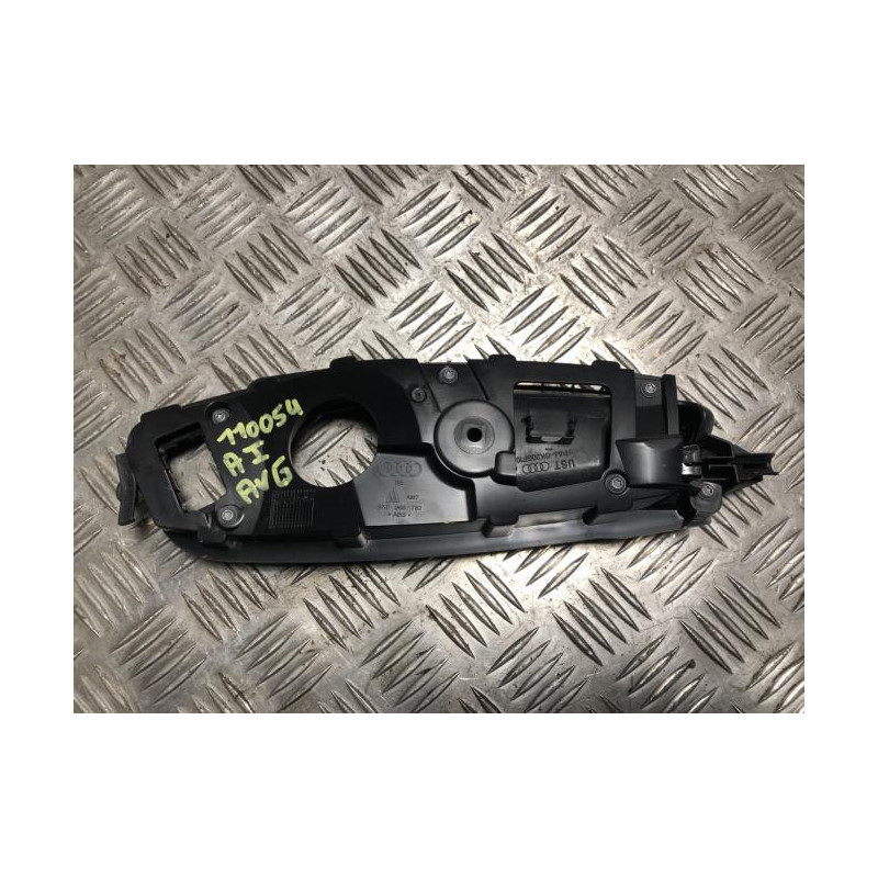 Poignee interieur avant gauche AUDI A1 1 PHASE 1 d’occasion