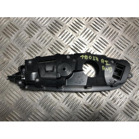Poignee interieur avant droit AUDI A1 1 PHASE 1 d’occasion