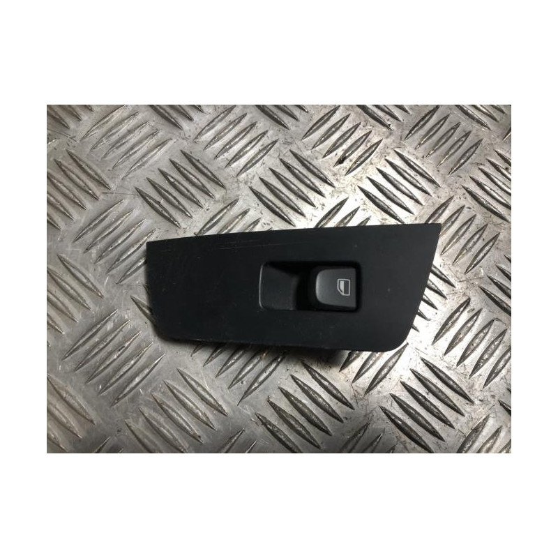 Interrupteur de leve vitre avant droit AUDI A1 1 PHASE 1 d’occasion
