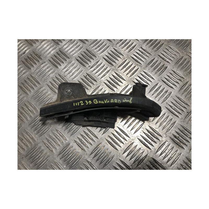 Support de pare chocs arriere FIAT BRAVO 2 d’occasion