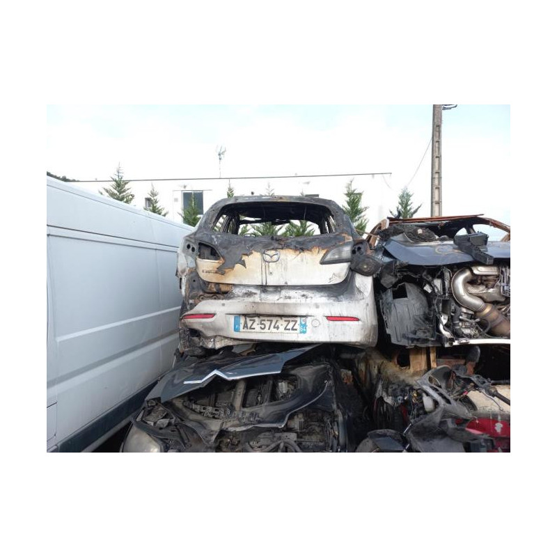 Anti brouillard droit (feux) MAZDA 3 2 PHASE 1 d’occasion