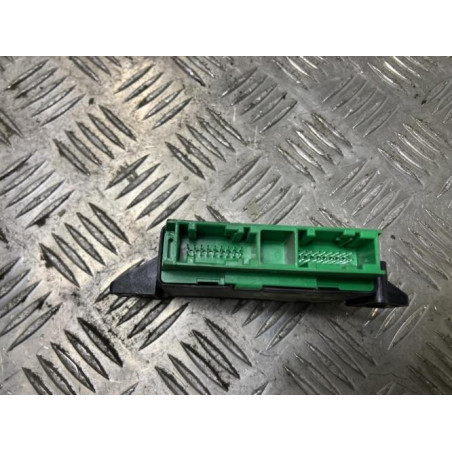 Boitier d'aide au stationnement PEUGEOT 308 2 SW PHASE 1 BREAK d’occasion