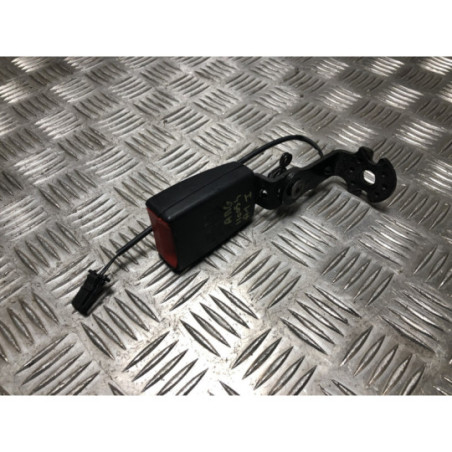 Attache ceinture arriere gauche AUDI A1 1 PHASE 1 d’occasion