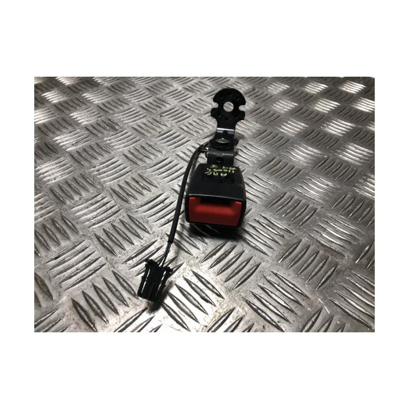 Attache ceinture arriere gauche AUDI A1 1 PHASE 1 d’occasion