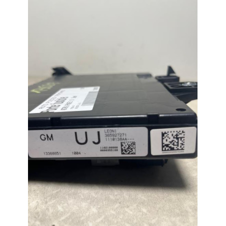 Porte fusible OPEL ASTRA J PHASE 2 d’occasion