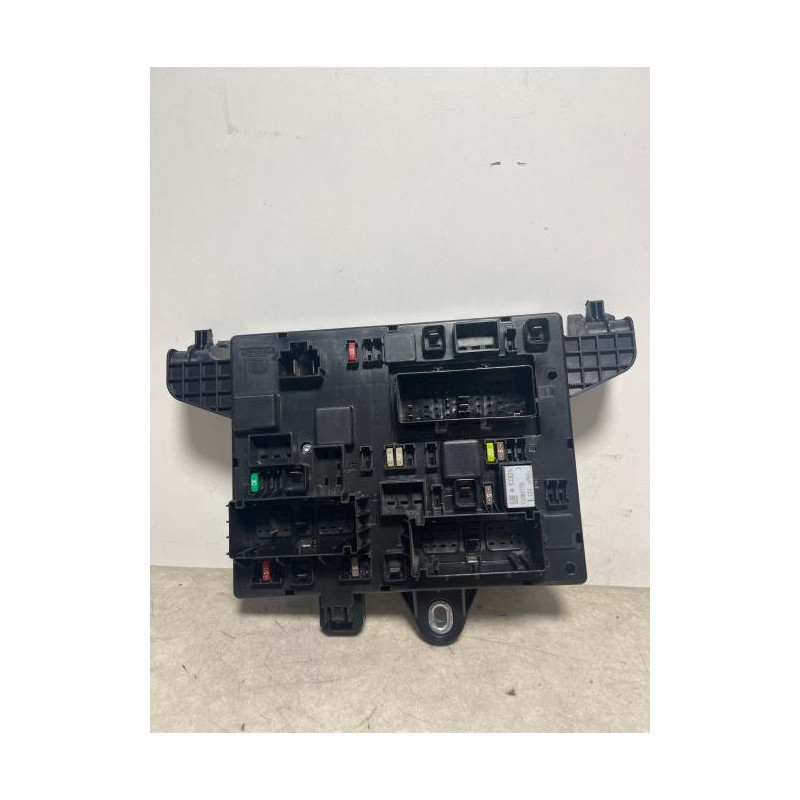 Porte fusible OPEL ASTRA J PHASE 2 d’occasion