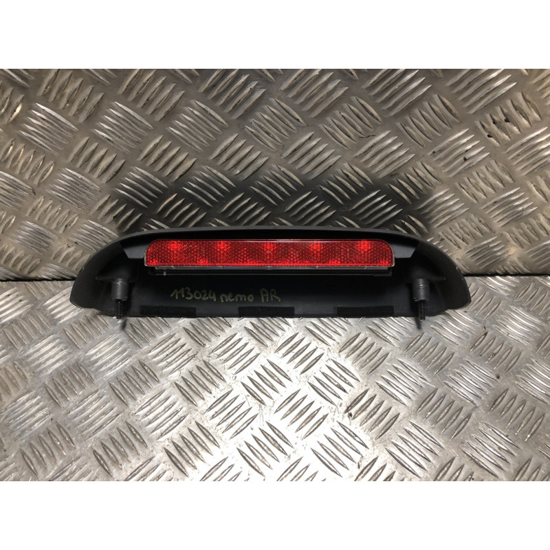 Feu arriere stop central CITROEN NEMO d’occasion