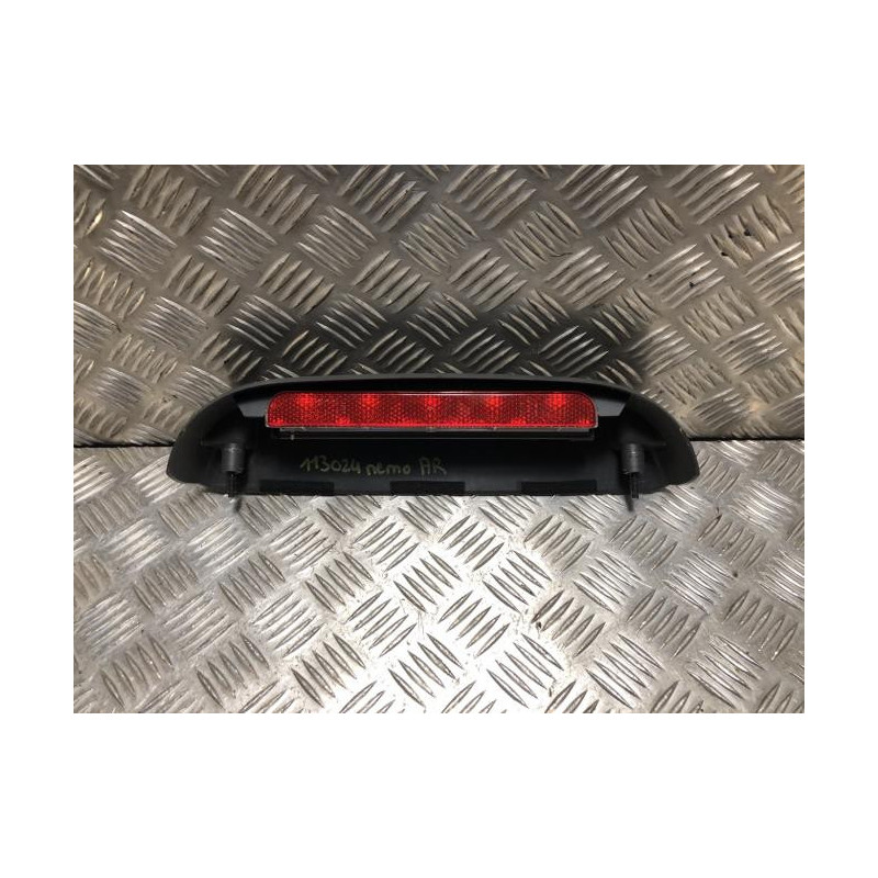 Feu arriere stop central CITROEN NEMO d’occasion