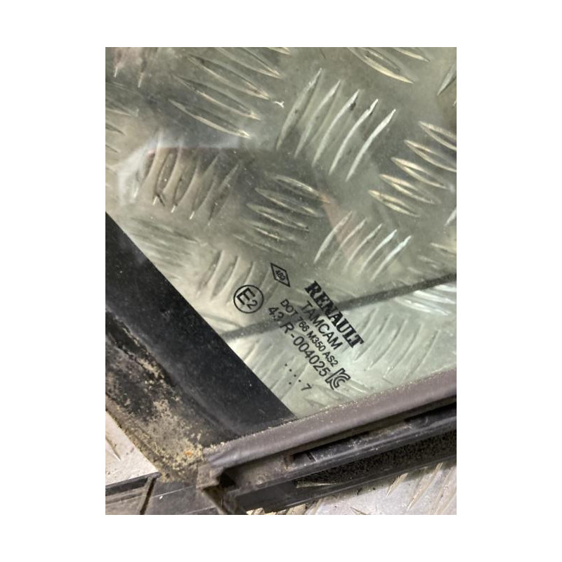 Custode avant gauche RENAULT CLIO 4 PHASE 2 d’occasion