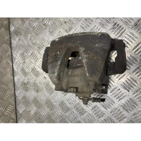 Etrier avant droit (freinage) CITROEN JUMPY 3 XS d’occasion