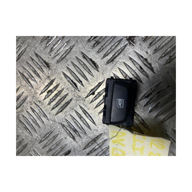 Bouton/Interrupteur RENAULT CLIO 4 PHASE 2 d’occasion