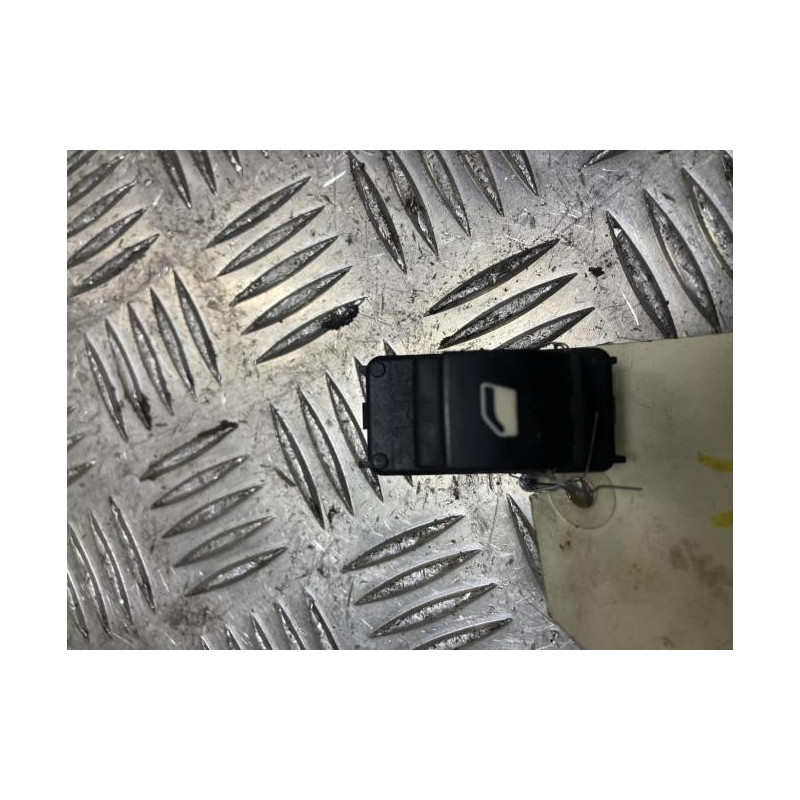 Interrupteur de leve vitre avant droit PEUGEOT 3008 1 PHASE 1 d’occasion