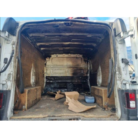 Crosse arriere gauche RENAULT TRAFIC 3 COURT PHASE 1 d’occasion