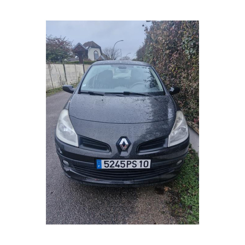 Platine feu arriere droit RENAULT CLIO 3 PHASE 1 d’occasion